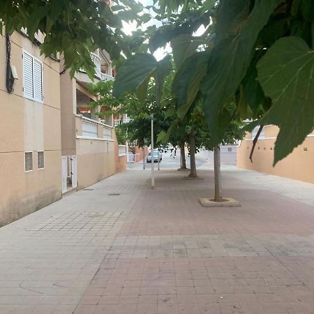 Beachfront Apartment With A Private Garden On The Ground Floor Moncofar Exterior photo