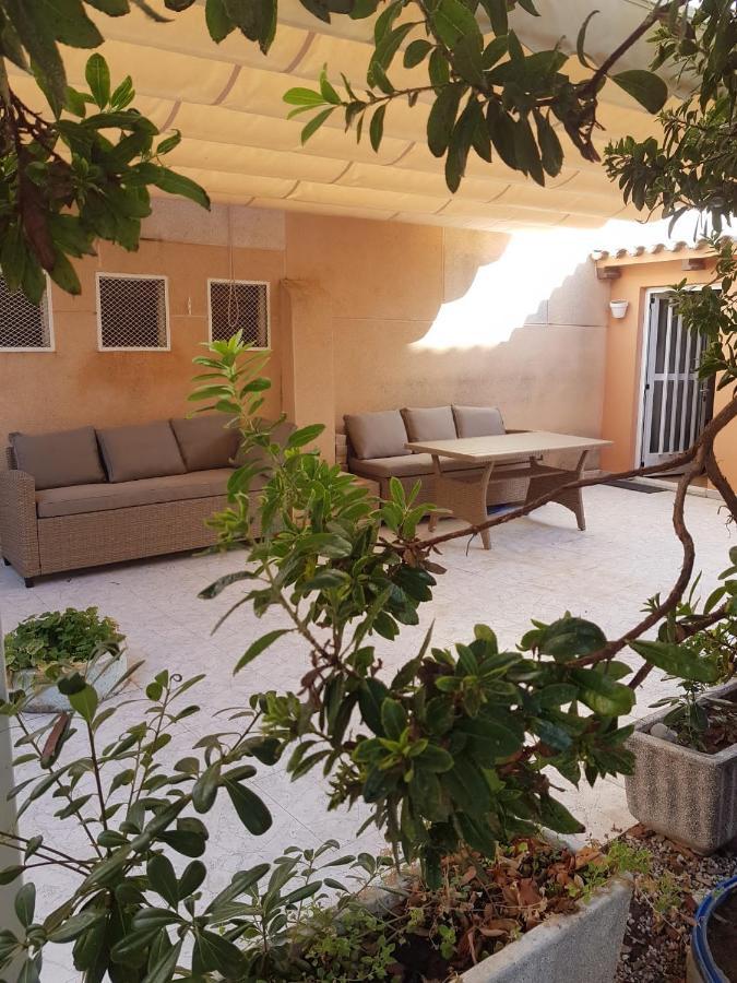 Beachfront Apartment With A Private Garden On The Ground Floor Moncofar Exterior photo