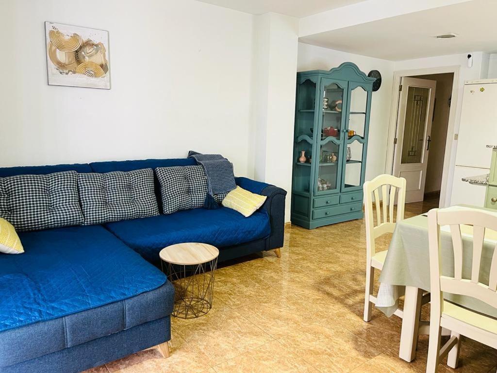 Beachfront Apartment With A Private Garden On The Ground Floor Moncofar Exterior photo